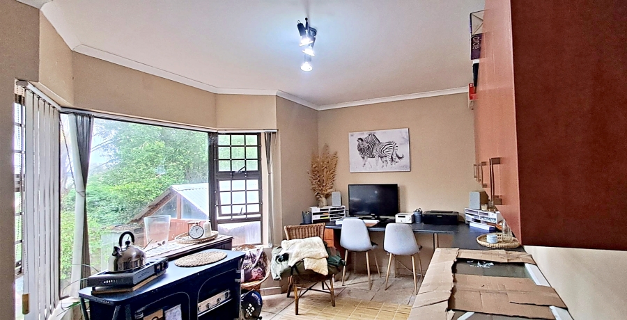 5 Bedroom Property for Sale in Reebok Western Cape